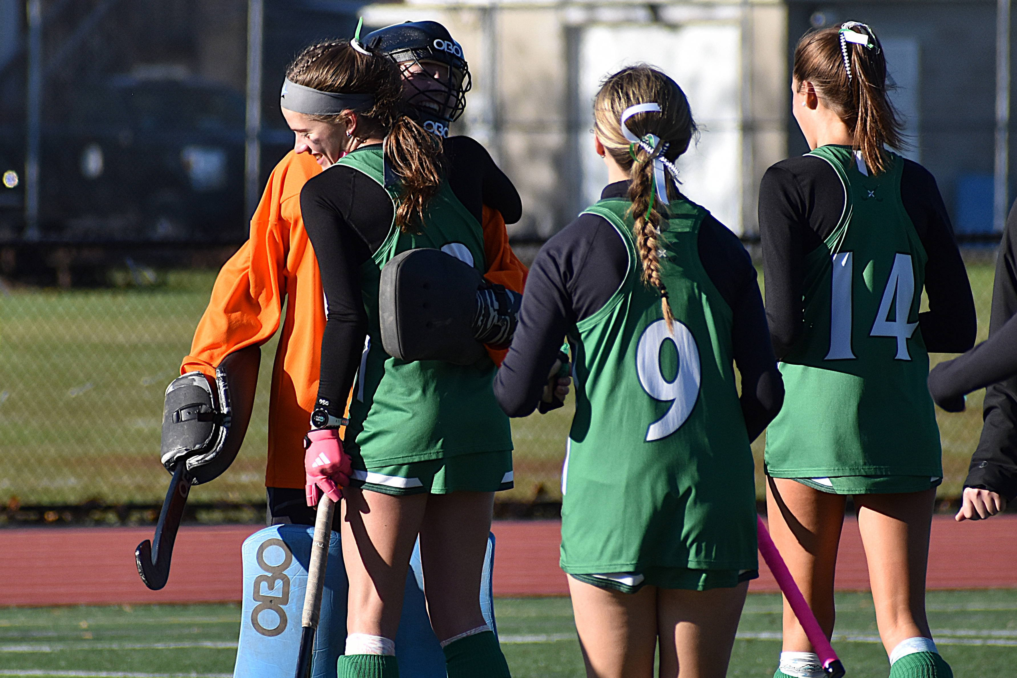 Peyton Lee Winchell making a diving save